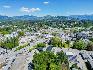 Photo 28: 205 33318 EAST BOURQUIN Crescent in Abbotsford: Central Abbotsford Condo for sale in "Nature's Gate" : MLS®# R2881616
