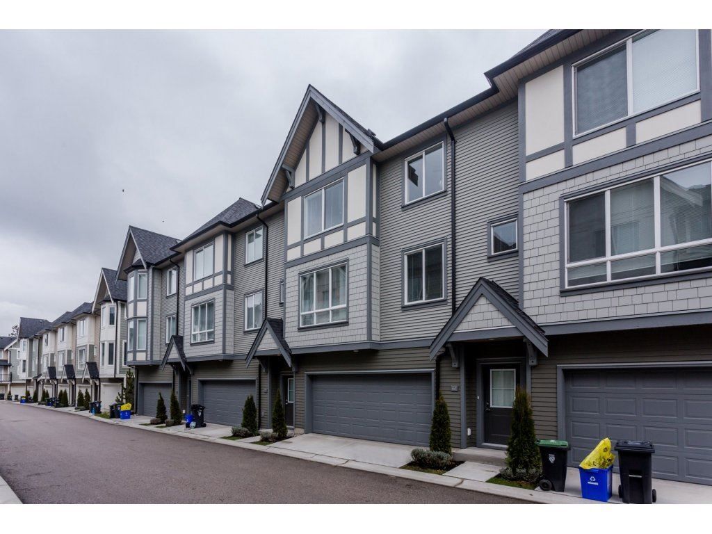 Main Photo: 61 8138 204 Street in Langley: Willoughby Heights Townhouse for sale in "ASHBURY AND OAK" : MLS®# R2245395