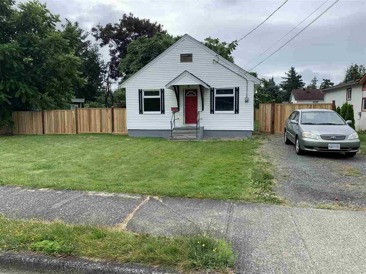 Main Photo: 46194 GORE Avenue in Chilliwack: Chilliwack E Young-Yale House for sale : MLS®# R2479252