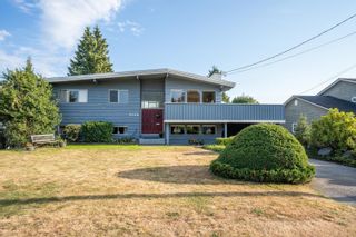 Photo 1: 5128 S WHITWORTH Crescent in Delta: Ladner Elementary House for sale (Ladner)  : MLS®# R2728749