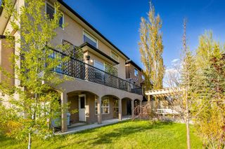 Photo 3: 3 Royal Ridge Manor NW in Calgary: Royal Oak Detached for sale : MLS®# A2048693