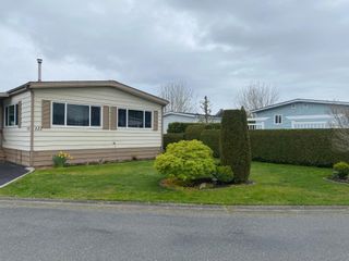 Photo 5: 122 2303 CRANLEY Drive in Surrey: Sunnyside Park Surrey Manufactured Home for sale (South Surrey White Rock)  : MLS®# R2682108