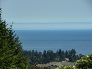 Photo 3: 815 Bexhill Pl in Colwood: Co Triangle House for sale : MLS®# 936059