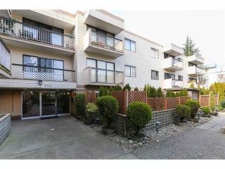 Photo 1: 103 590 WHITING Way in Coquitlam: Coquitlam West Condo for sale : MLS®# R2881597