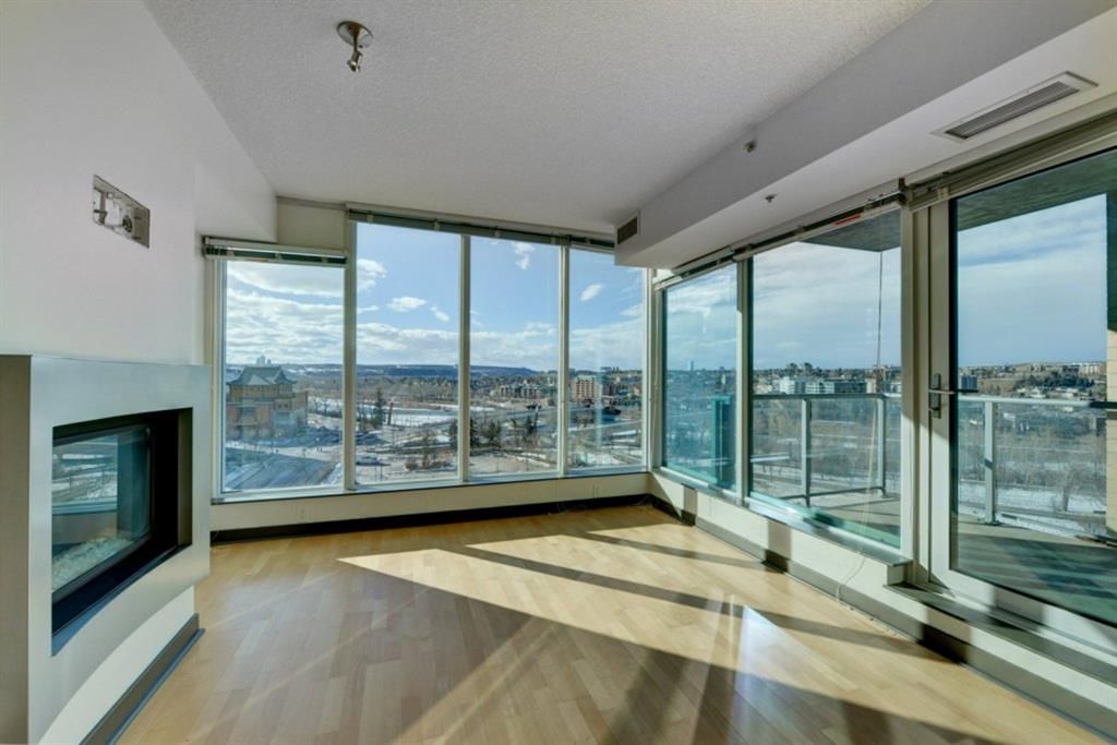Main Photo: 902 888 4 Avenue SW in Calgary: Downtown Commercial Core Apartment for sale : MLS®# A2030977