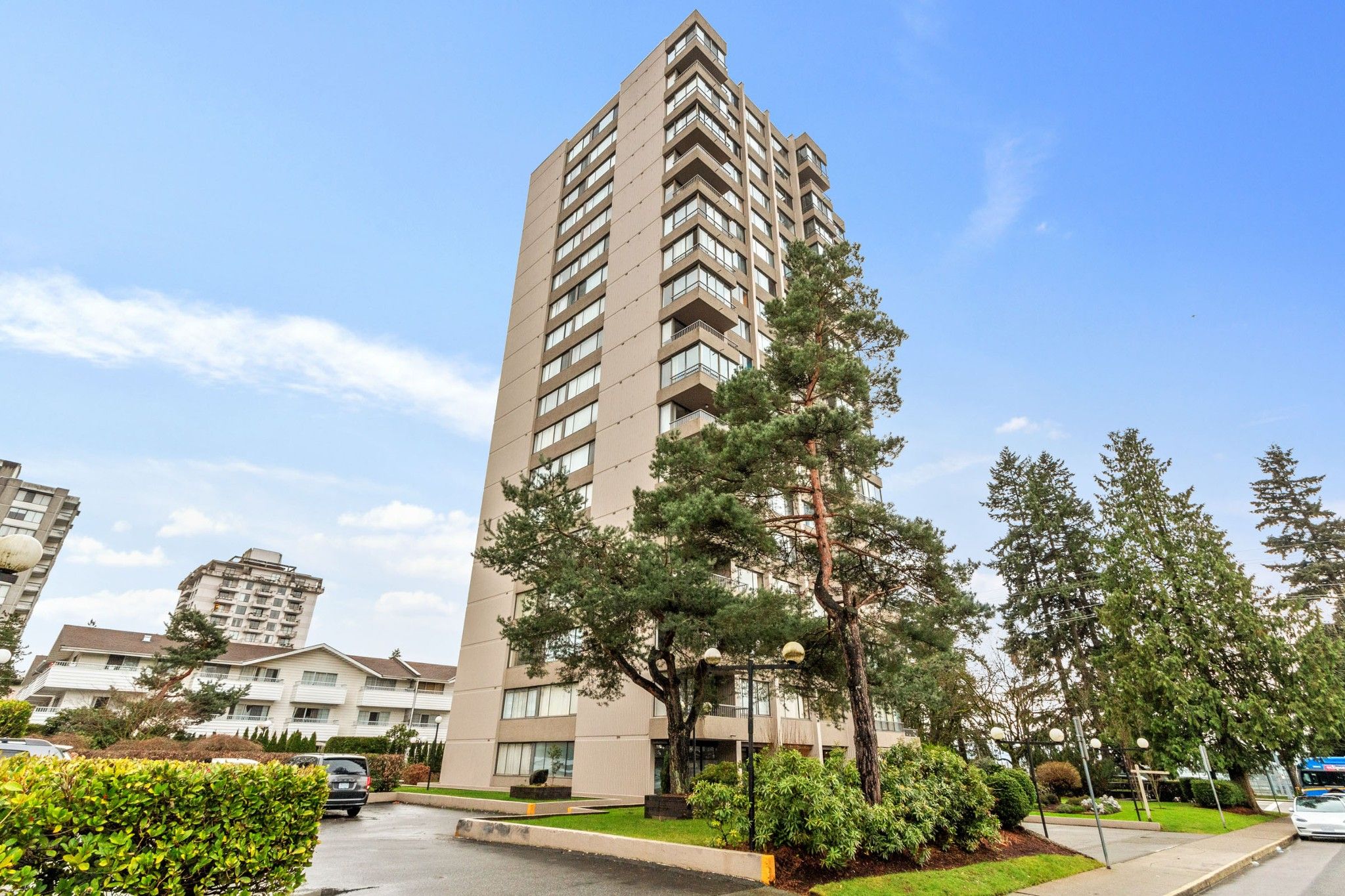 Main Photo: 602 740 HAMILTON Street in New Westminster: Uptown NW Condo for sale in "THE STATESMAN" : MLS®# R2639382