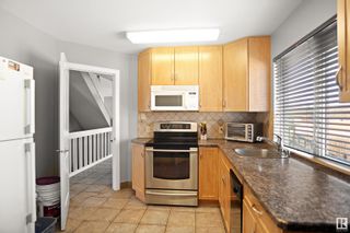Photo 29: 843 WANYANDI Road in Edmonton: Zone 22 House for sale : MLS®# E4377930