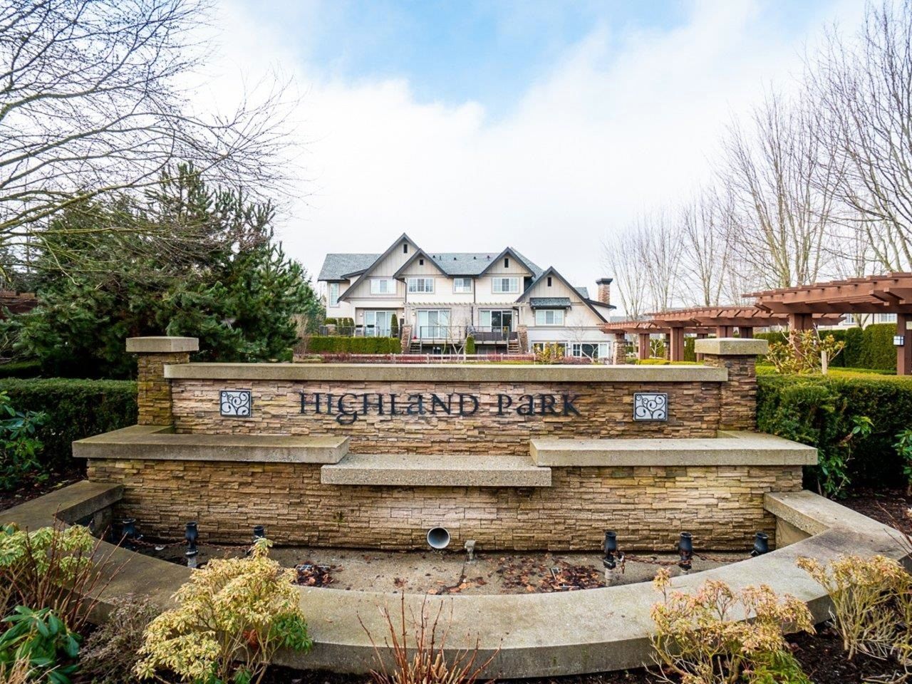 Main Photo: 239 2501 161A Street in Surrey: Grandview Surrey Townhouse for sale (South Surrey White Rock)  : MLS®# R2649657