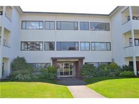 Photo 1: 102 2250 W 43RD Avenue in Vancouver: Kerrisdale Condo for sale (Vancouver West)  : MLS®# R2104997