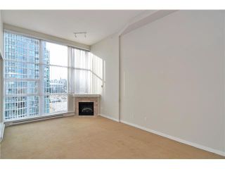 Photo 5: 1406 189 NATIONAL Avenue in Vancouver: Mount Pleasant VE Condo for sale in "THE SUSSEX" (Vancouver East)  : MLS®# V1132745
