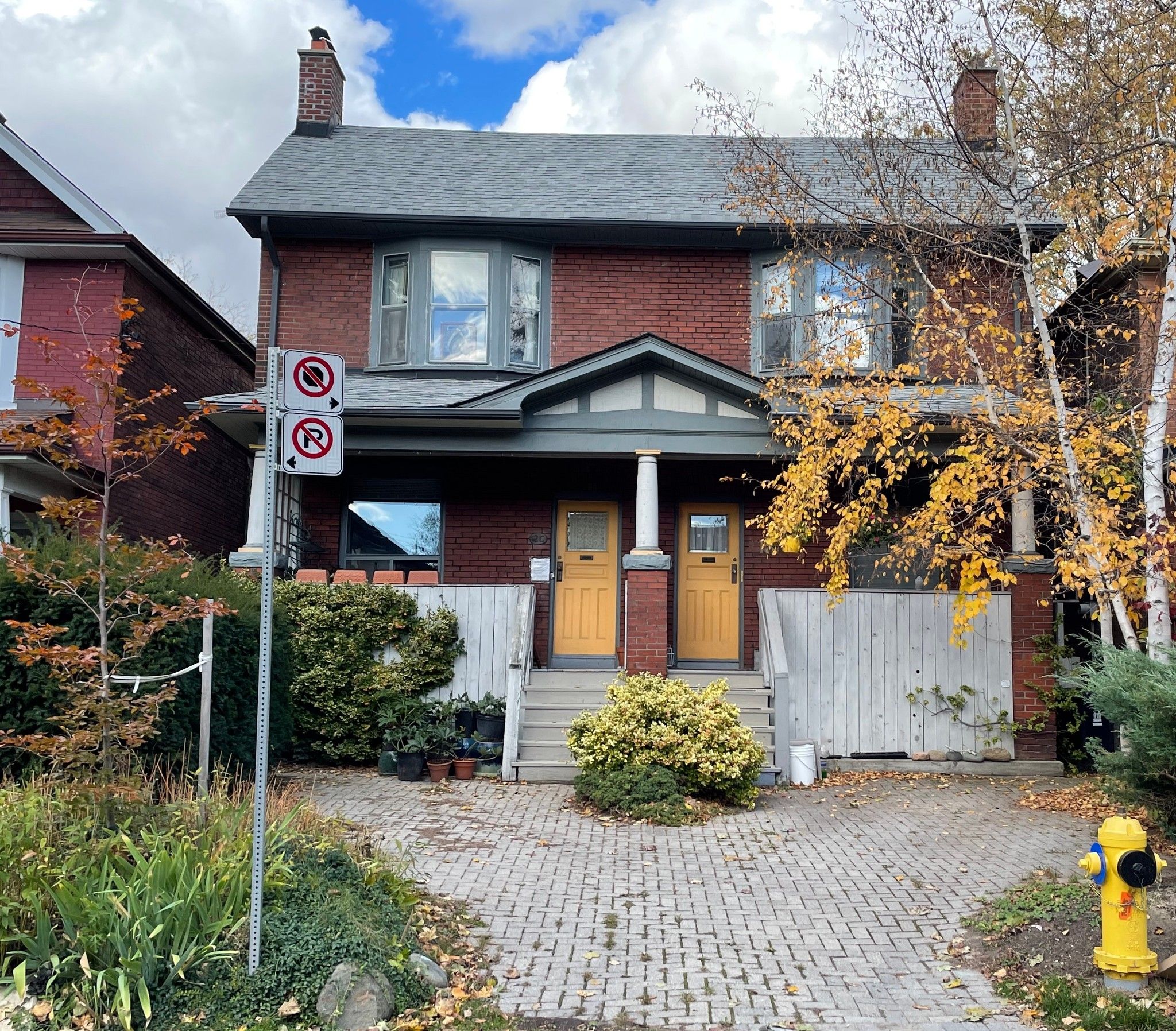 Main Photo: 20 Ellsworth Avenue in Toronto: Wychwood Freehold for sale (Toronto C02)  : MLS®# C5494378
