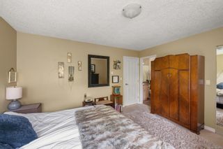 Photo 15: 477 Sturdee St in Esquimalt: Es Saxe Point Half Duplex for sale : MLS®# 902823