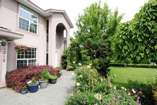 Photo 2: 4319 210A Street in Langley: Brookswood Langley House for sale in "Cedar Ridge" : MLS®# R2279773