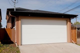 Photo 38: 11055 161 Street in Edmonton: Zone 21 House for sale : MLS®# E4248307
