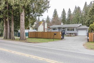 Photo 2: 24686 56 Avenue in Langley: Salmon River House for sale : MLS®# R2785115