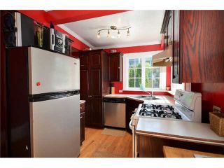 Photo 5: 4446 QUEBEC Street in Vancouver: Main House for sale in "RILEY PARK" (Vancouver East)  : MLS®# V930228