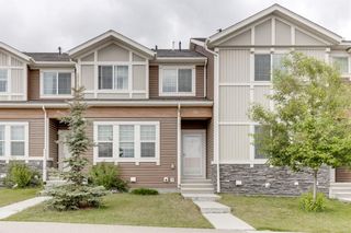 Photo 1: 717 Nolan Hill Boulevard NW in Calgary: Nolan Hill Row/Townhouse for sale : MLS®# A1231097