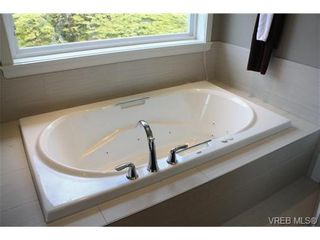 Photo 14: 2320 Nicklaus Dr in VICTORIA: La Bear Mountain House for sale (Langford)  : MLS®# 724726