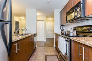 Photo 3: 302 3260 ST JOHNS Street in Port Moody: Port Moody Centre Condo for sale : MLS®# R2220505