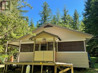 Photo 6: 35 Queest Village, in Sicamous: House for sale : MLS®# 10275935