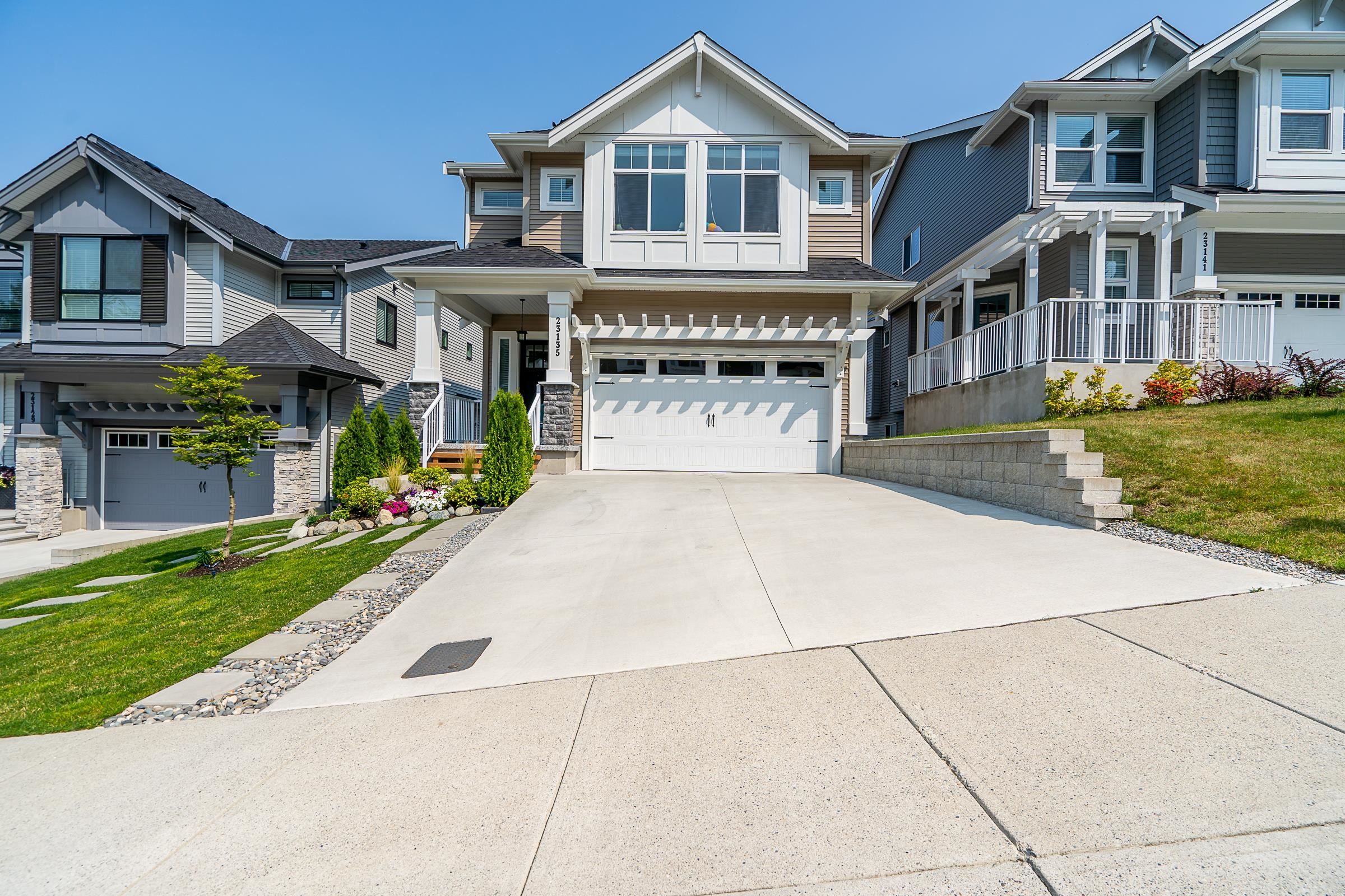 Main Photo: 23135 140B Avenue in Maple Ridge: Silver Valley House for sale in "BRIDLE RIDGE" : MLS®# R2795168