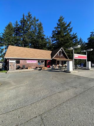 Photo 2: 961 E Island Hwy in Parksville: PQ Parksville Mixed Use for sale (Parksville/Qualicum)  : MLS®# 858885