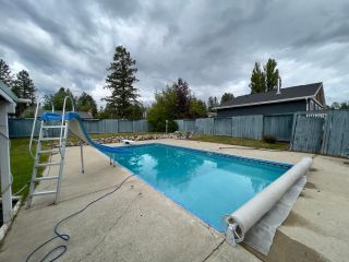 Photo 4: 1525 12TH AVENUE in Invermere: House for sale : MLS®# 2472956