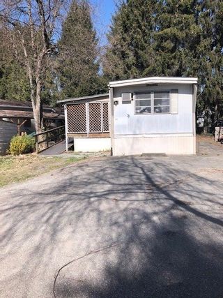 Photo 2: 9 201 CAYER Street in Coquitlam: Maillardville Manufactured Home for sale in "WILDWOOD PARK" : MLS®# R2354324