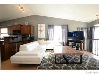 Photo 5: 4800 ELLARD Way in Regina: Single Family Dwelling for sale (Regina Area 01)  : MLS®# 584624