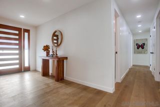 Photo 4: LA JOLLA House for sale : 4 bedrooms : 2586 Azure Coast Dr