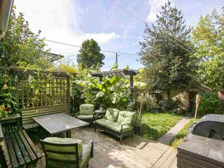 Photo 15: 6331 SOPHIA STREET in Vancouver East: Main Home for sale ()  : MLS®# R2107584