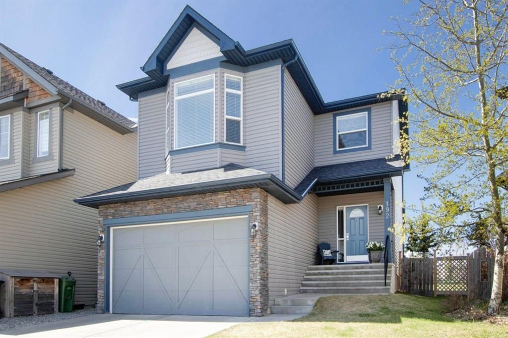 Main Photo: 192 Cougartown Close SW in Calgary: Cougar Ridge Detached for sale : MLS®# A1106763