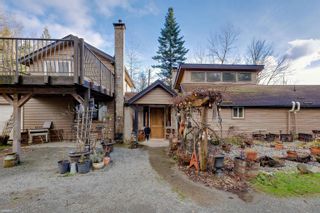Photo 1: 30343 DEWDNEY TRUNK Road in Mission: Stave Falls House for sale : MLS®# R2871372