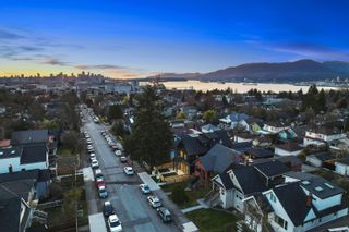 Photo 3: 2551 TRIUMPH Street in Vancouver: Hastings Sunrise 1/2 Duplex for sale (Vancouver East)  : MLS®# R2854095