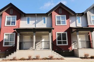 Photo 2: 31 6075 Schonsee Way NW in Edmonton: Schonsee Townhouse for sale : MLS®# E4155039