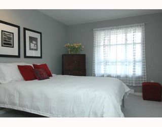 Photo 6: 204 1641 WOODLAND Drive in Vancouver: Grandview VE Condo for sale in "THE GALLERIA" (Vancouver East)  : MLS®# V641735