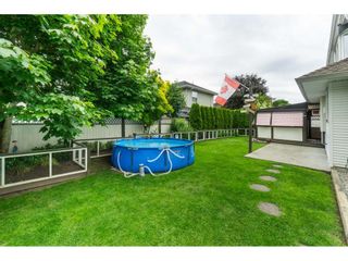 Photo 40: 6448 188A Street in Surrey: Cloverdale BC House for sale in "CHARTWELL" (Cloverdale)  : MLS®# R2463466