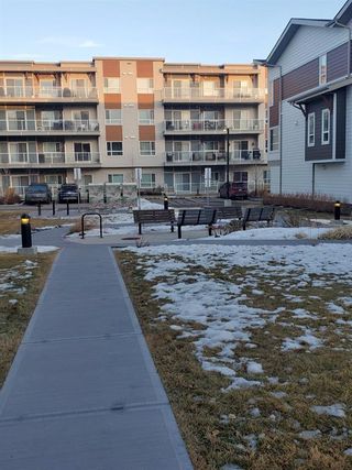 Photo 4: 122 Harvest Hills Common NE in Calgary: Harvest Hills Row/Townhouse for sale : MLS®# A2021555