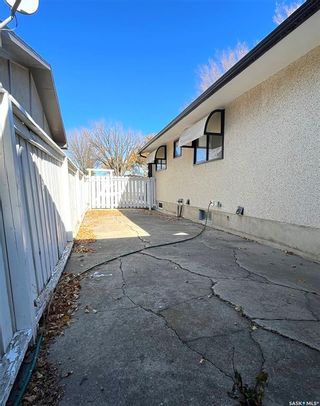 Photo 41: 313 Carlton Drive in Saskatoon: West College Park Residential for sale : MLS®# SK911275