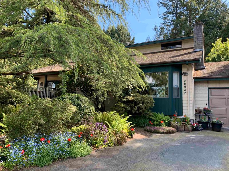 FEATURED LISTING: 20932 47 Avenue Langley