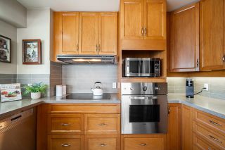 Photo 13: 1005 2135 ARGYLE Avenue in West Vancouver: Dundarave Condo for sale in "THE CRESCENT" : MLS®# R2865880