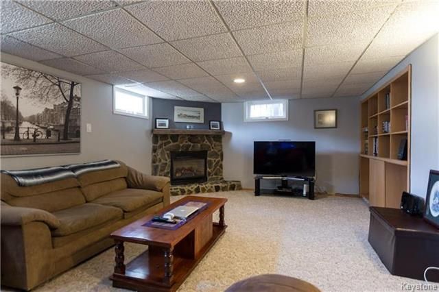 Photo 14: Photos: 915 Campbell Street in Winnipeg: River Heights South Residential for sale (1D)  : MLS®# 1809868