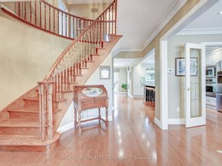 Photo 5: 2289 Beejay Court Court in Mississauga: Streetsville House (2-Storey) for sale : MLS®# W8337778