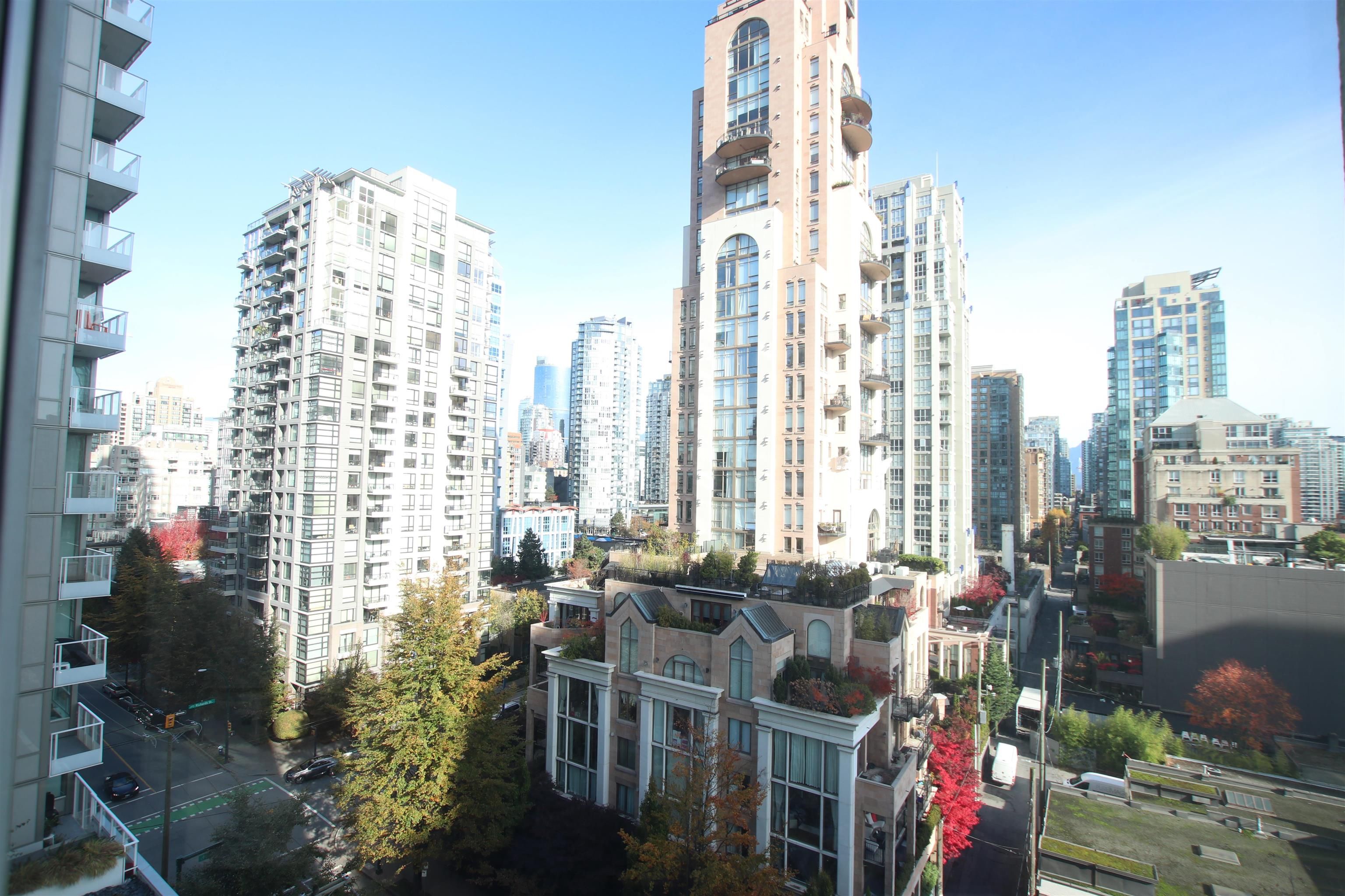Main Photo: 1108 1323 HOMER Street in Vancouver: Yaletown Condo for sale in "PACIFIC PT2" (Vancouver West)  : MLS®# R2844262
