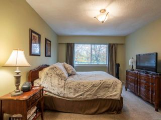 Photo 19: 111 10461 Resthaven Dr in Sidney: Si Sidney North-East Condo for sale : MLS®# 889198