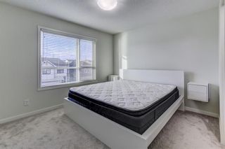 Photo 21: 284 Harvest Hills Way NE in Calgary: Harvest Hills Row/Townhouse for sale : MLS®# A2021287
