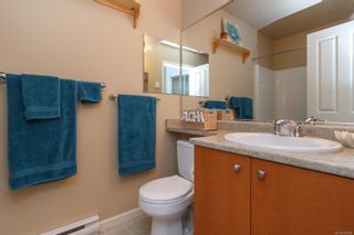 Photo 14: 301 1959 Polo Park Crt in Central Saanich: CS Saanichton Condo for sale : MLS®# 859984