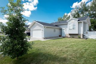 Photo 4: 1210 Grey Avenue: Crossfield House for sale : MLS®# C4125327