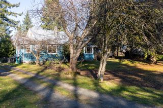 Photo 1: 1940 Pengelley Rd in Campbell River: CR Campbell River North House for sale : MLS®# 949609