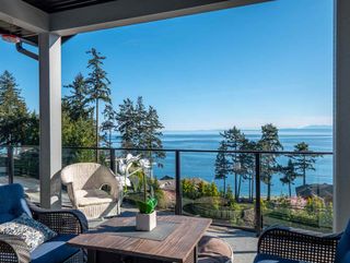 Photo 1: 5991 BARNACLE Street in Sechelt: Sechelt District House for sale in "TRAIL BAY ESTATES" (Sunshine Coast)  : MLS®# R2353972